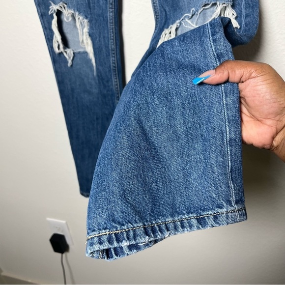 Levi's Women Low Pro Jeans 25" Dark Wash Rip Knee Straight Leg Western - Picture 6 of 12